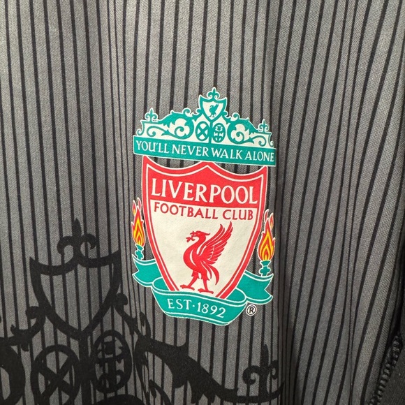 Liverpool FC Soccer Football Jersey - Picture 3 of 6